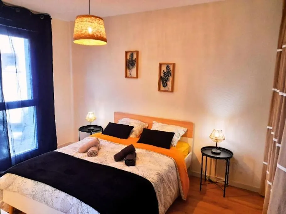 Les Trois Lanternes-Spacieux-Wifi Fibre-Tv Hd Beauvais Apartment